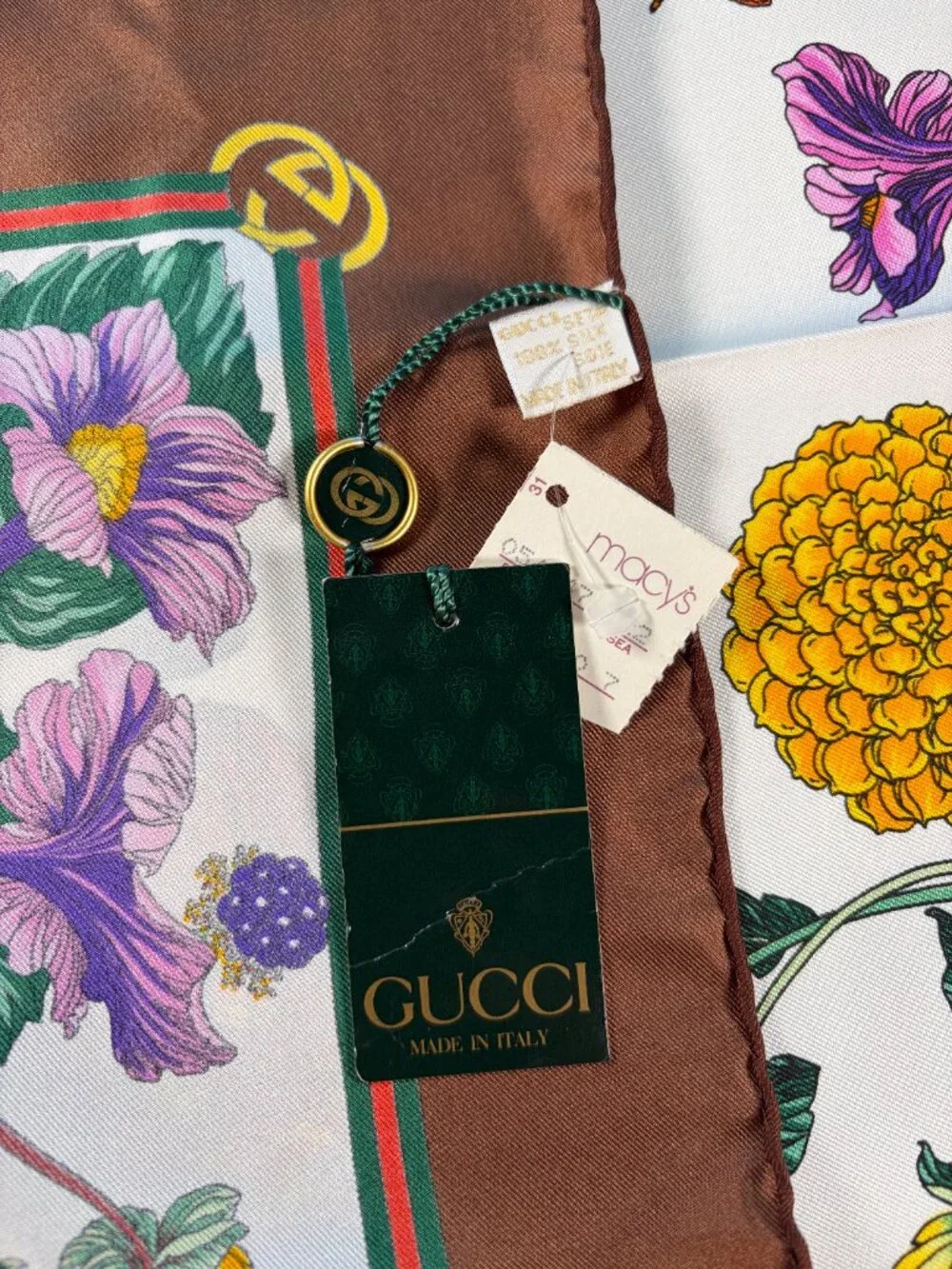 NWT Vintage Gucci “Dahlia” Silk Scarf 34